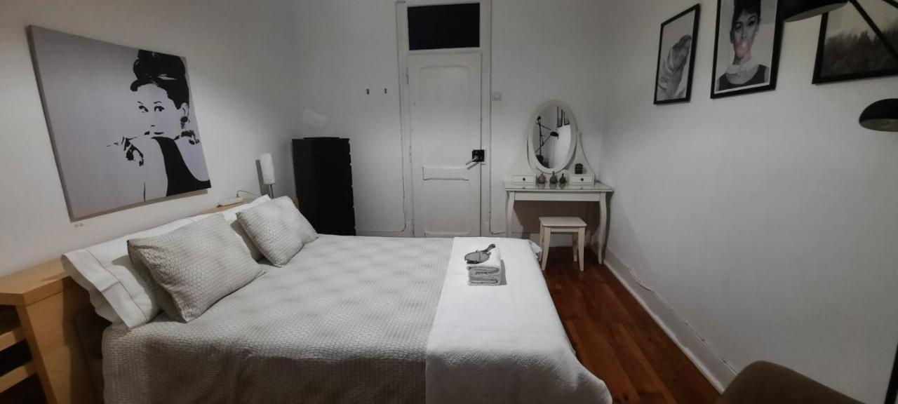 Sunny Terrace Apt, Close To Downtown! 2 Bedroom Flat Lissabon Exterior foto
