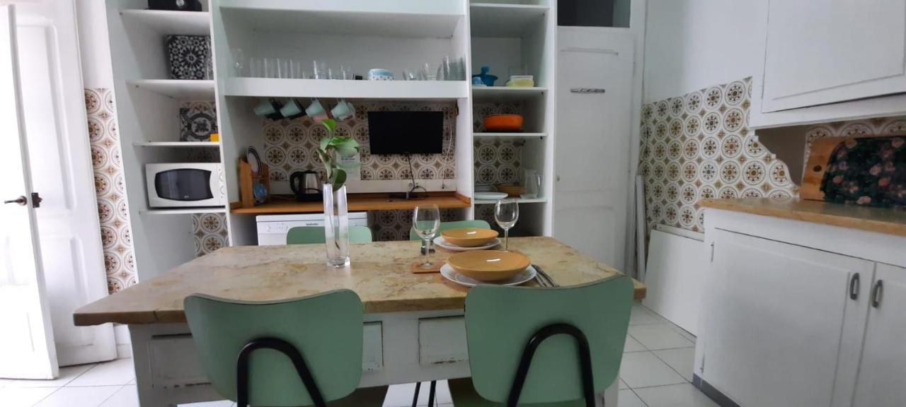 Sunny Terrace Apt, Close To Downtown! 2 Bedroom Flat Lissabon Exterior foto