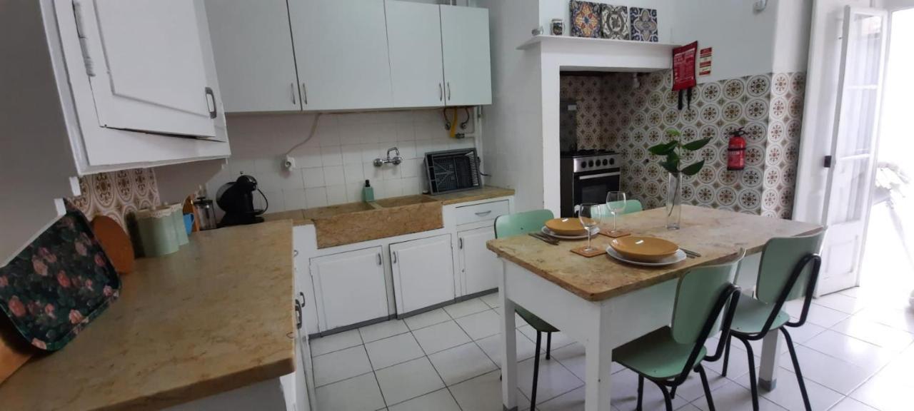 Sunny Terrace Apt, Close To Downtown! 2 Bedroom Flat Lissabon Exterior foto